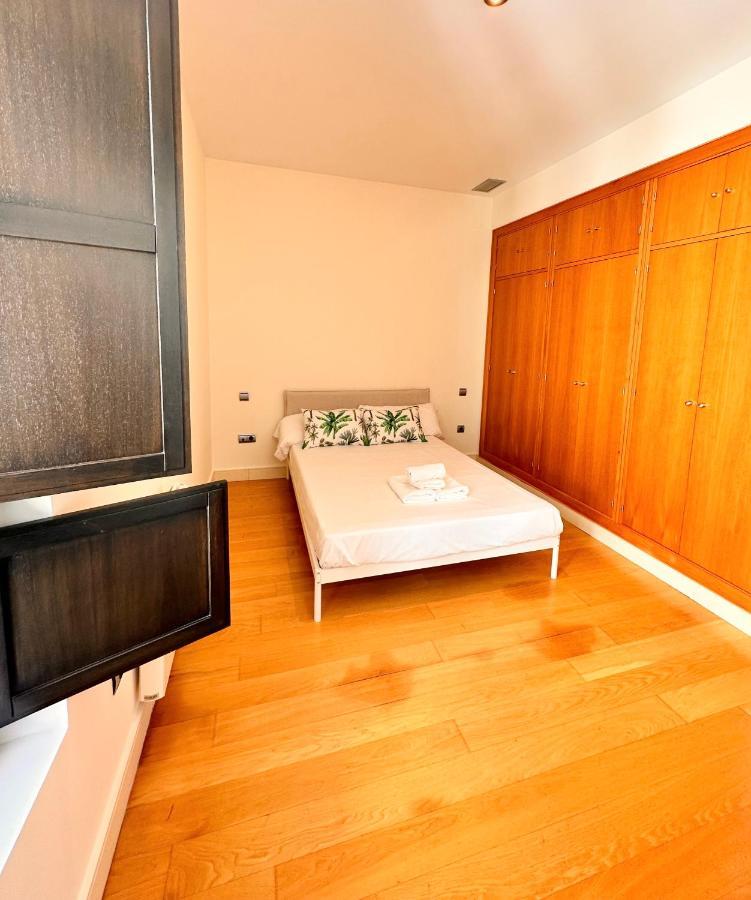 Penthouse Near Cathedral Private Rooftop Private Parking Sewilla Zewnętrze zdjęcie